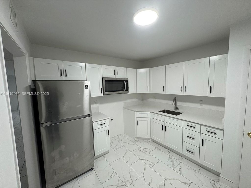 4801 NW 22nd Court 103, Lauderhill, FL 33313