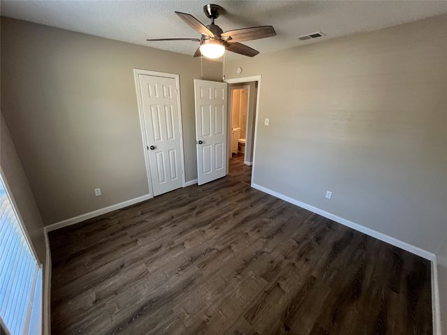 251 Prairie Vista Drive, Dallas, TX 75217