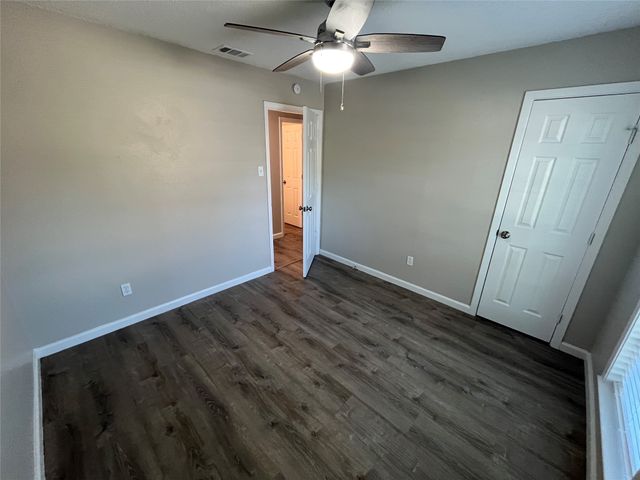 251 Prairie Vista Drive, Dallas, TX 75217