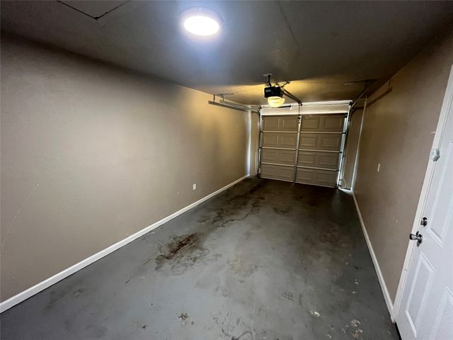 251 Prairie Vista Drive, Dallas, TX 75217