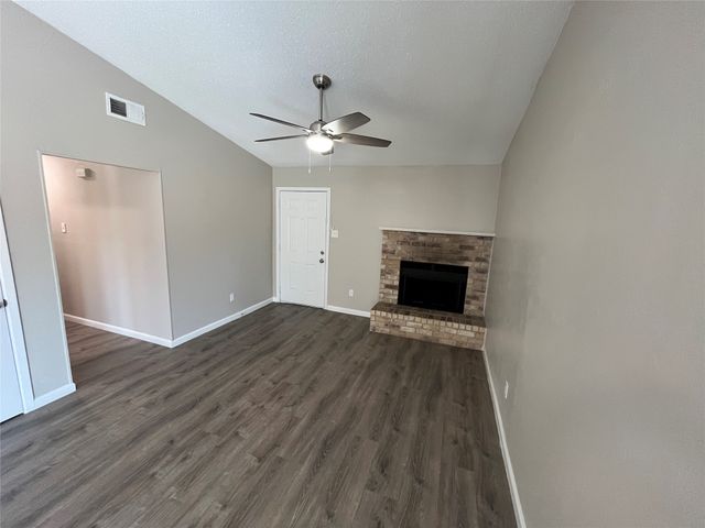 251 Prairie Vista Drive, Dallas, TX 75217