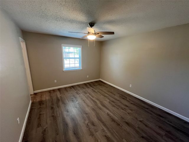 251 Prairie Vista Drive, Dallas, TX 75217