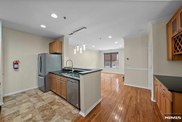 26 Ave At Port Imperial 117, West New York, NJ 07093