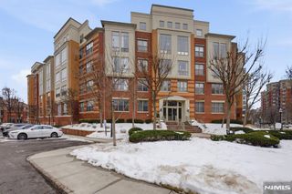 26 Ave At Port Imperial 117, West New York, NJ 07093