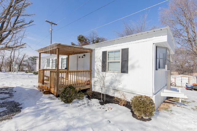 556 Dorris Rd, Portland, TN 37148