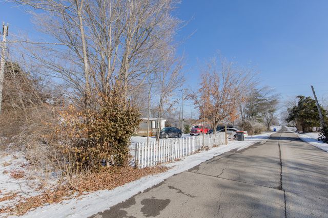 556 Dorris Rd, Portland, TN 37148