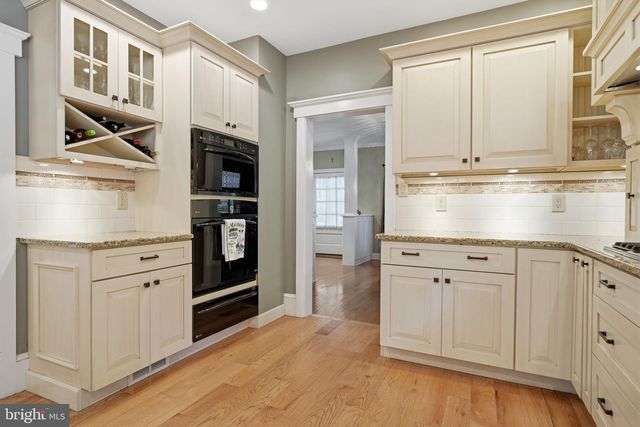 706 THOMAS AVE, Riverton, NJ 08077