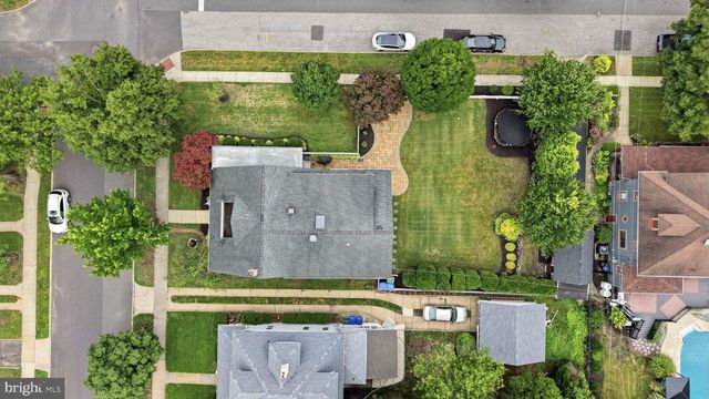 706 THOMAS AVE, Riverton, NJ 08077