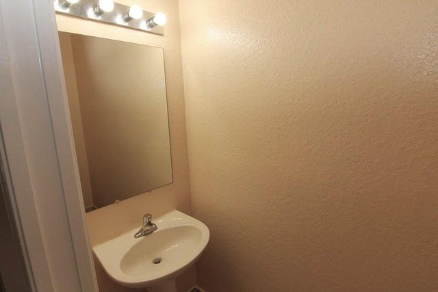 21211 NW 14th Place 3-27, Miami Gardens, FL 33169