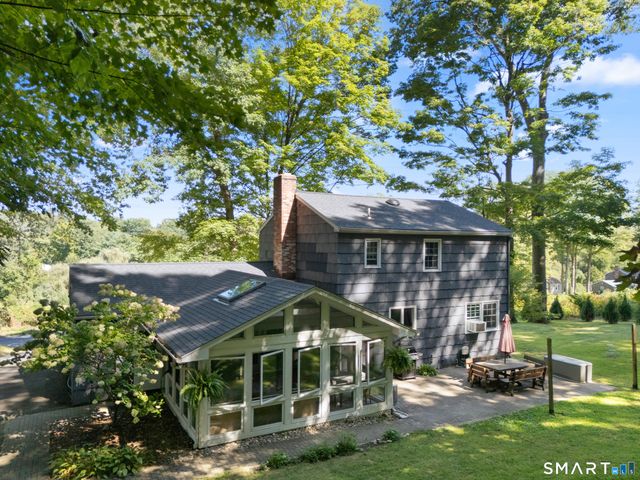 9 Chimney Drive, Bethel, CT 06801