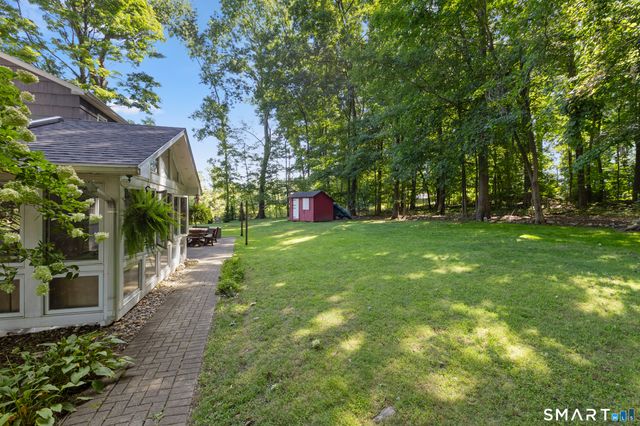 9 Chimney Drive, Bethel, CT 06801
