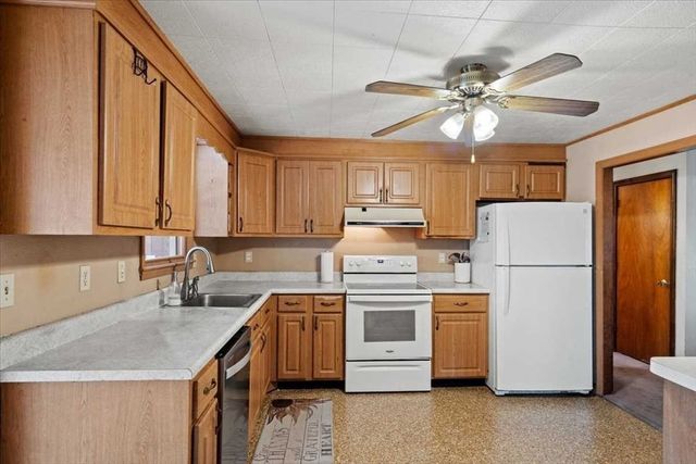 52 South Rd, Holden, MA 01520