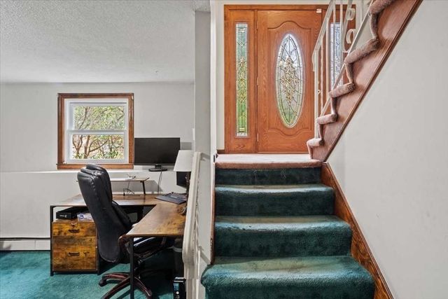 52 South Rd, Holden, MA 01520