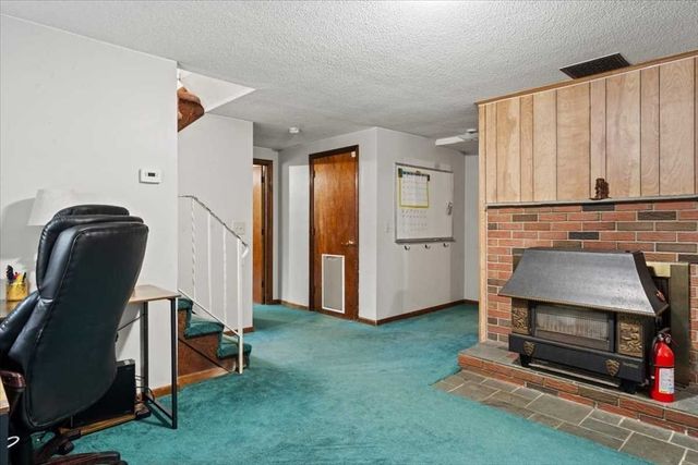 52 South Rd, Holden, MA 01520