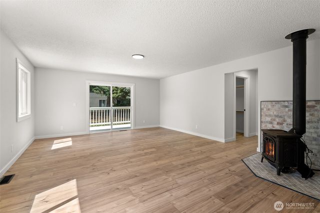 1215 Hall Street SE, Lacey, WA 98503