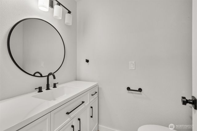 1215 Hall Street SE, Lacey, WA 98503