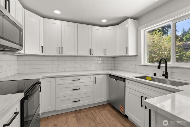 1215 Hall Street SE, Lacey, WA 98503