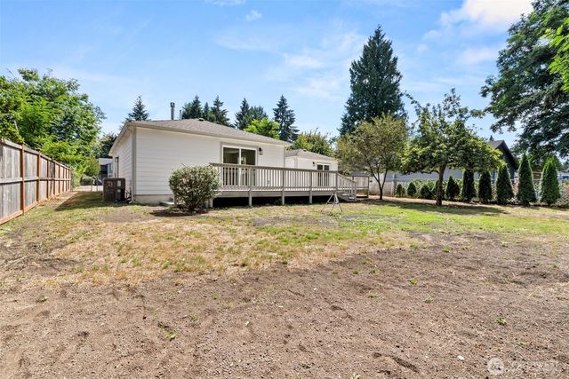 1215 Hall Street SE, Lacey, WA 98503