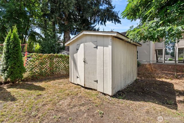 1215 Hall Street SE, Lacey, WA 98503