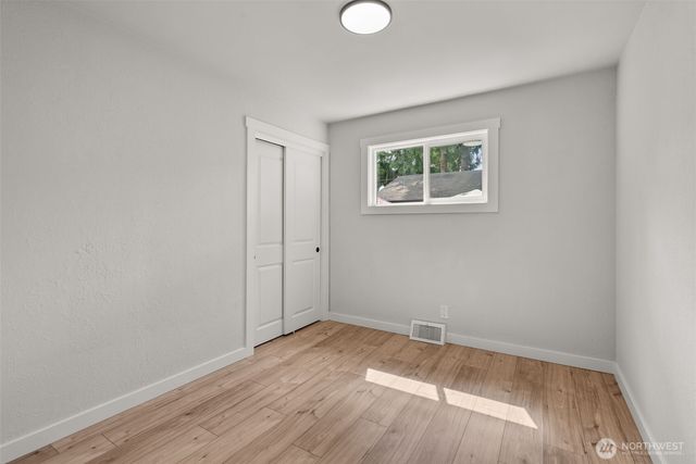 1215 Hall Street SE, Lacey, WA 98503