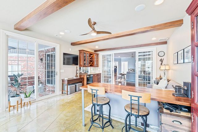 5226 S Waterford Place Court, Rogers, AR 72758