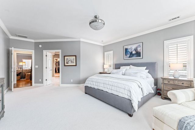 5226 S Waterford Place Court, Rogers, AR 72758