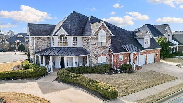 5226 S Waterford Place Court, Rogers, AR 72758
