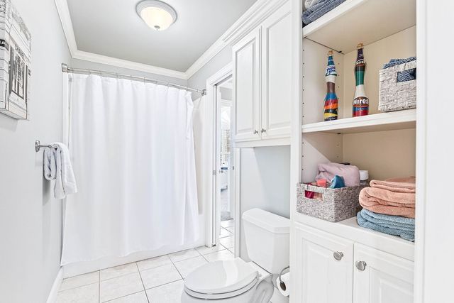 5226 S Waterford Place Court, Rogers, AR 72758