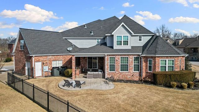 5226 S Waterford Place Court, Rogers, AR 72758
