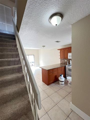 5694 W 25th Ct 5694, Hialeah, FL 33016
