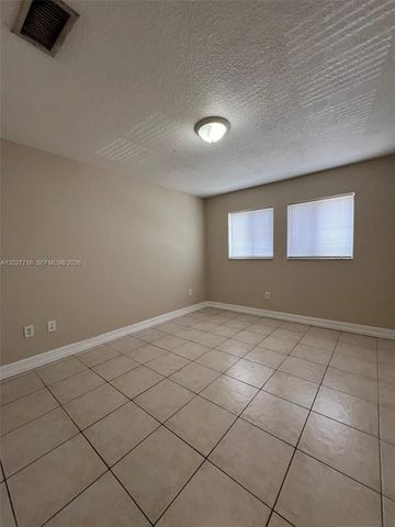 5694 W 25th Ct 5694, Hialeah, FL 33016