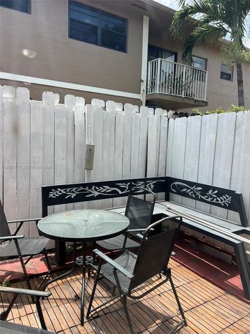 5694 W 25th Ct 5694, Hialeah, FL 33016