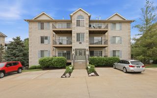 3040 Holiday Court 5, Bettendorf, IA 52722