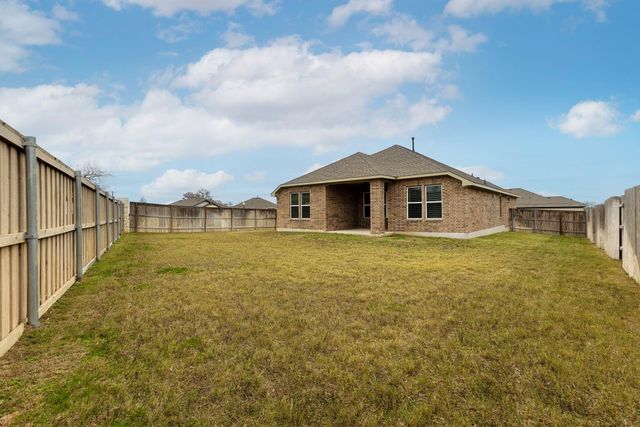 116 Joseph Hawkins LN, Bastrop, TX 78602