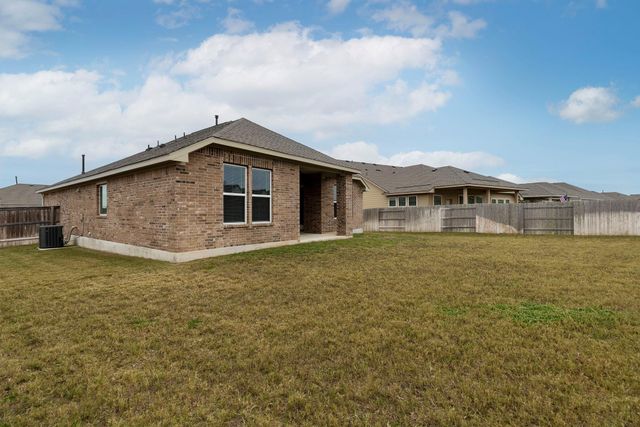 116 Joseph Hawkins LN, Bastrop, TX 78602