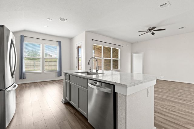 116 Joseph Hawkins LN, Bastrop, TX 78602