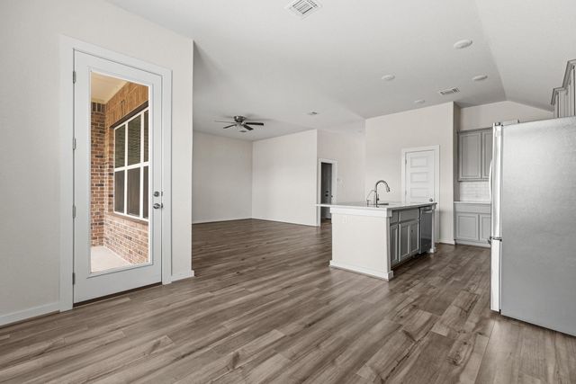 116 Joseph Hawkins LN, Bastrop, TX 78602