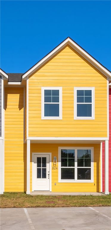 804 Parker N, Bryan, TX 77803