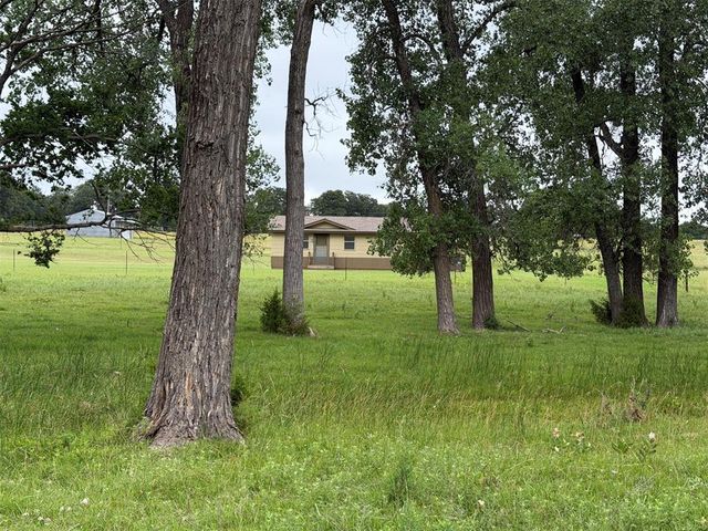 218 Quail Hollow Drive, Blanchard, OK 73010