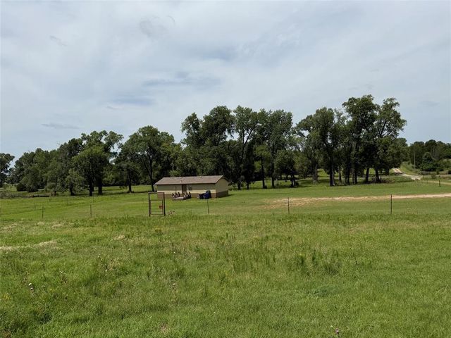 218 Quail Hollow Drive, Blanchard, OK 73010