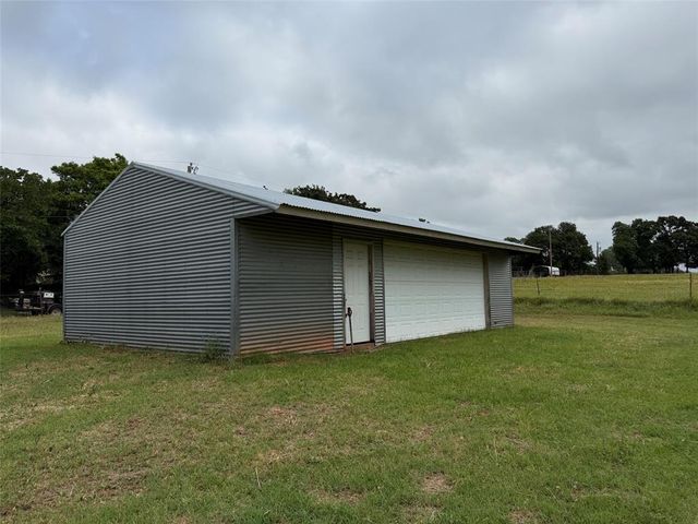 218 Quail Hollow Drive, Blanchard, OK 73010