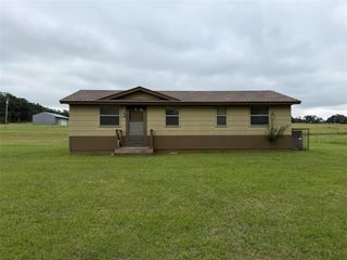 218 Quail Hollow Drive, Blanchard, OK 73010