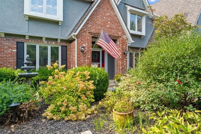 8618 W 138th Terrace, Overland Park, KS 66223