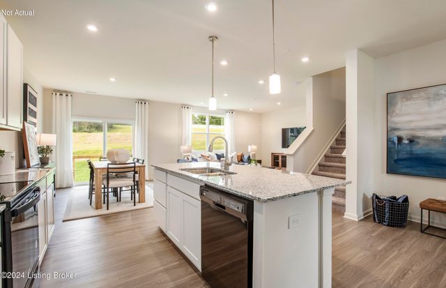 3017 Aiken Back Ln, La Grange, KY 40031