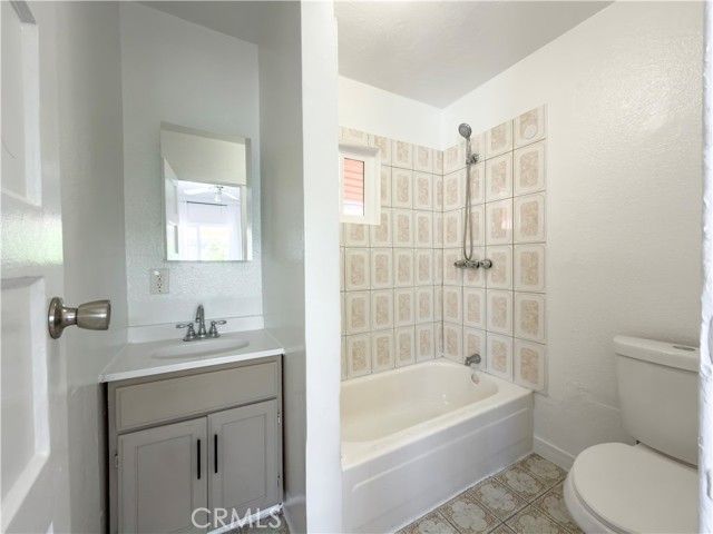 4014 Mckinley Avenue, Los Angeles, CA 90011