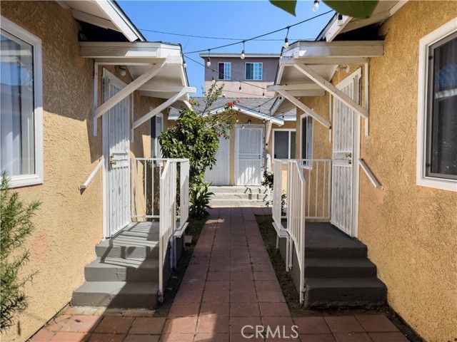 4014 Mckinley Avenue, Los Angeles, CA 90011