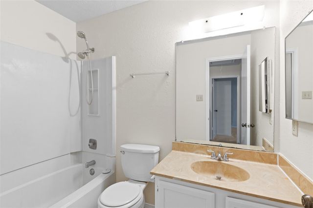 10025 Spring Place Drive, Houston, TX 77070