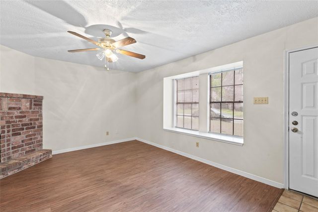 10025 Spring Place Drive, Houston, TX 77070