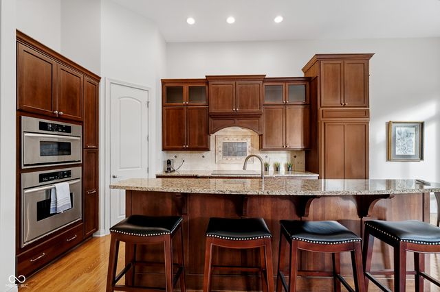 2123 Renegade Court, Carmel, IN 46032