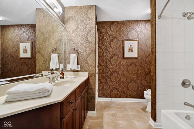 2123 Renegade Court, Carmel, IN 46032